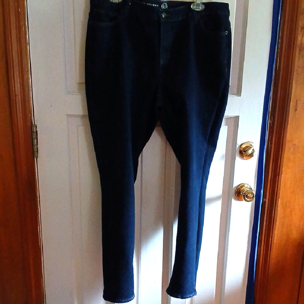 W62  Women's Blue Jeans